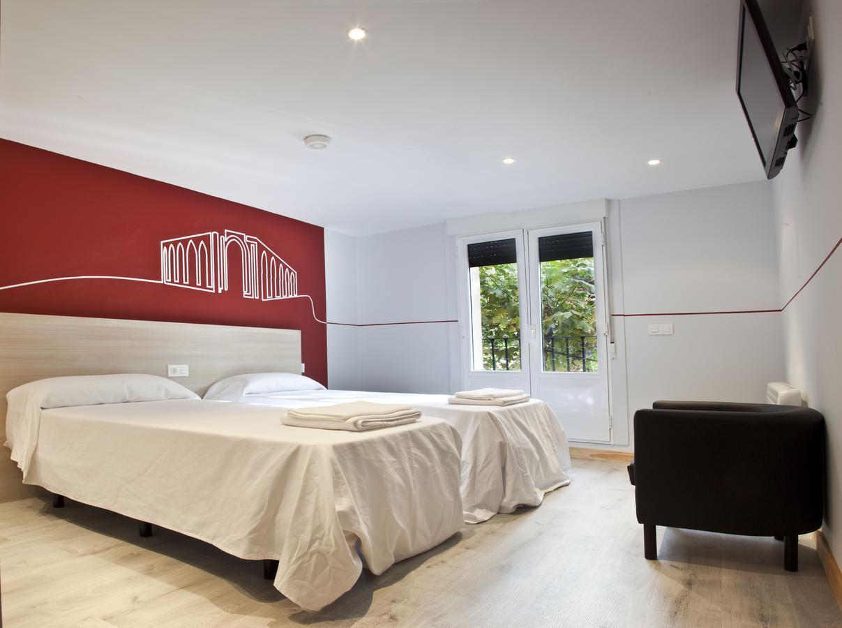 Pension Herradores Soria Room photo